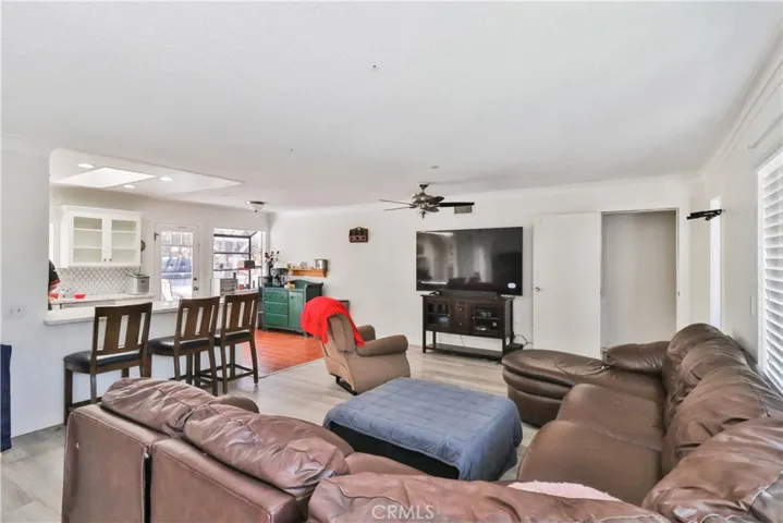 17 Bradford Ave, Camarillo, California 93010