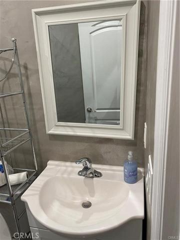 5235 Allott Avenue, Sherman Oaks, California 91401
