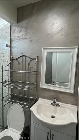 5235 Allott Avenue, Sherman Oaks, California 91401