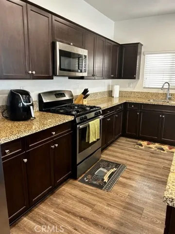 16737 Kalmia Lane, Fontana, California 92336