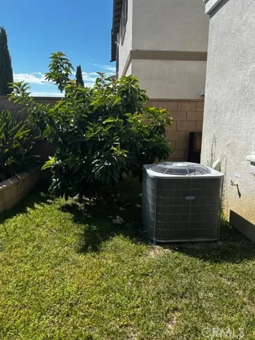 16737 Kalmia Lane, Fontana, California 92336