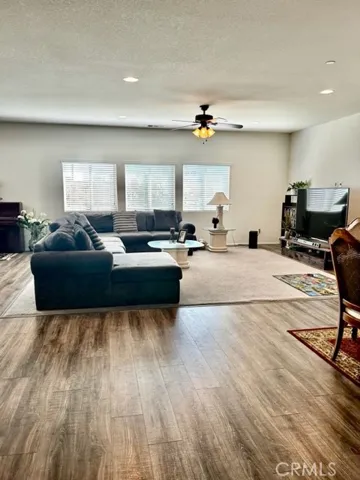 16737 Kalmia Lane, Fontana, California 92336