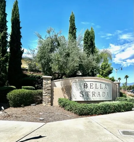 16737 Kalmia Lane, Fontana, California 92336
