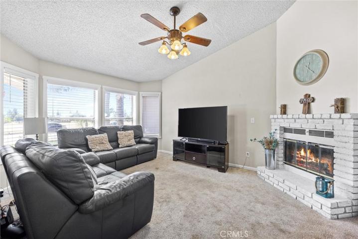 912 Haven Avenue, Bakersfield, California 93308