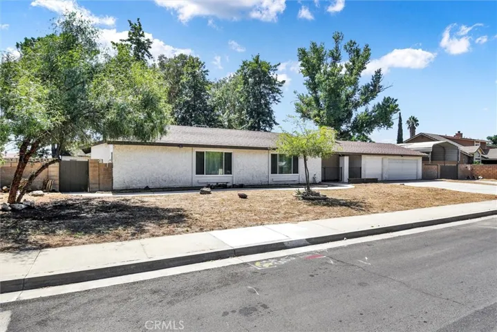 762 E Peach Street, San Jacinto, California 92583