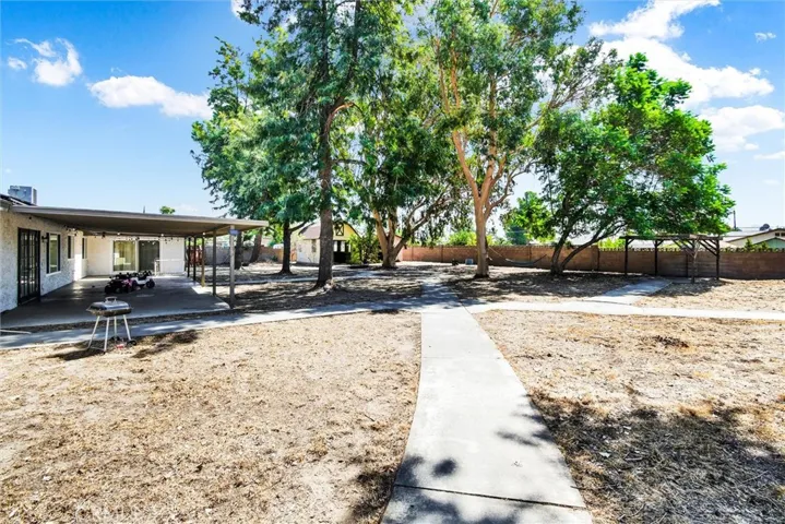 762 E Peach Street, San Jacinto, California 92583