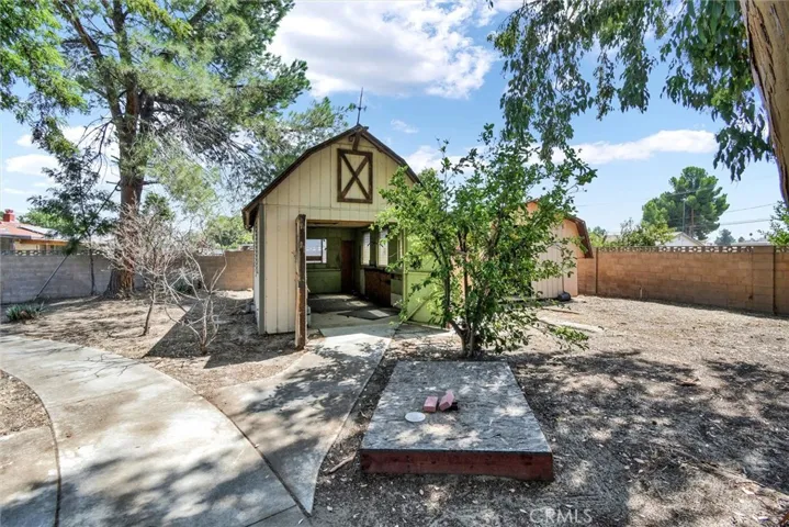 762 E Peach Street, San Jacinto, California 92583
