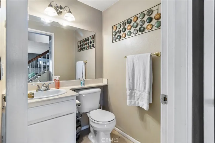 2812 Tuolumne Place D, Ontario, California 91761