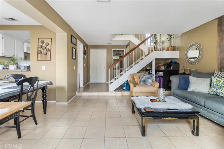 2812 Tuolumne Place D, Ontario, California 91761