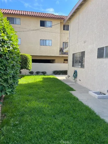 12436 Oxford Avenue, Hawthorne, California 90250
