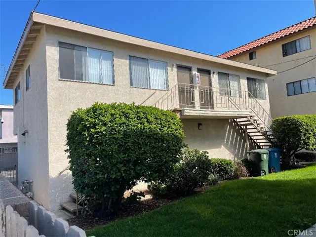 12436 Oxford Avenue, Hawthorne, California 90250