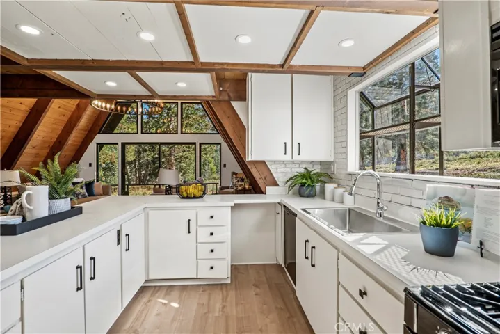 26701 Big Pines Highway, Wrightwood, California 93563