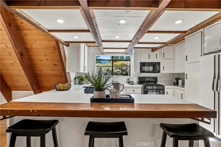 26701 Big Pines Highway, Wrightwood, California 93563