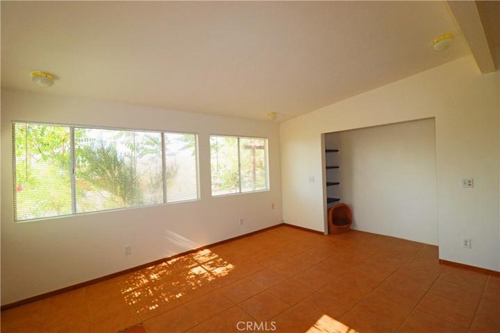 59156 Nelson Avenue, Yucca Valley, California 92284