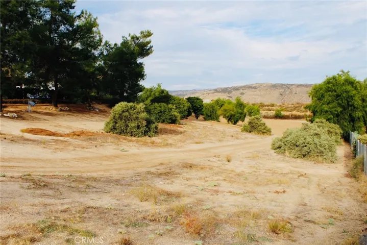 42145 Selinger, Hemet, California 92544