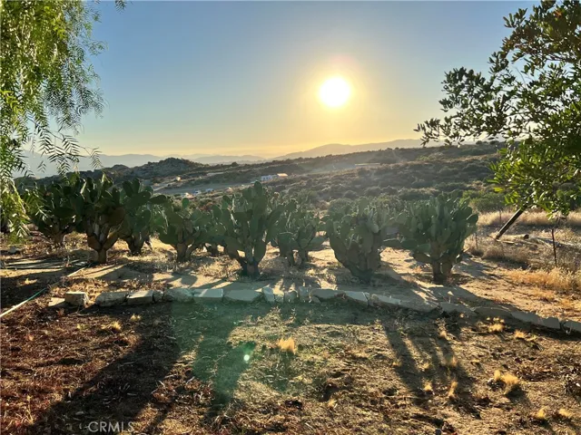 42145 Selinger, Hemet, California 92544