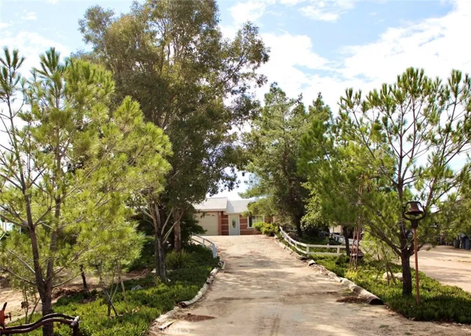 42145 Selinger, Hemet, California 92544