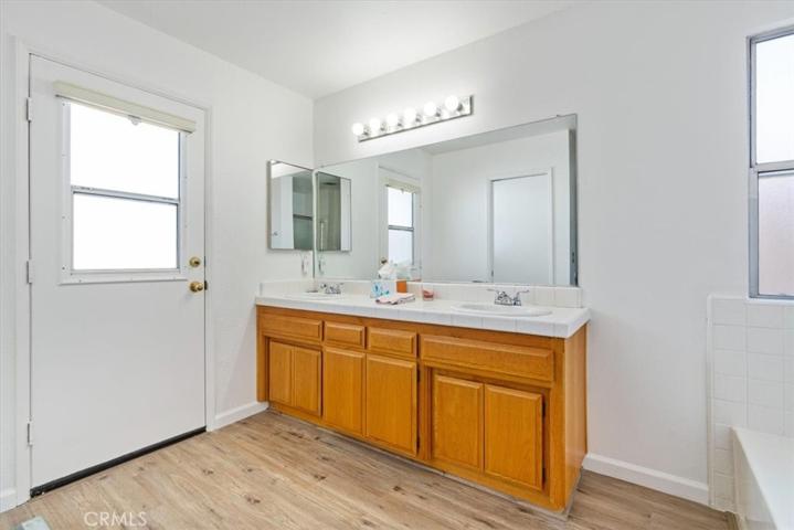 189 Sandbar Court, Paso Robles, California 93446