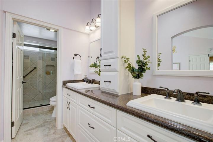 12 Cedarlake Unit 3, Irvine, California 92614