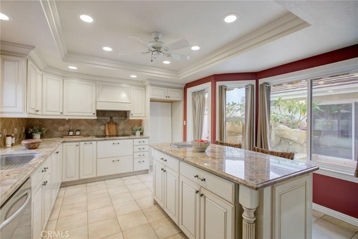 12 Cedarlake Unit 3, Irvine, California 92614