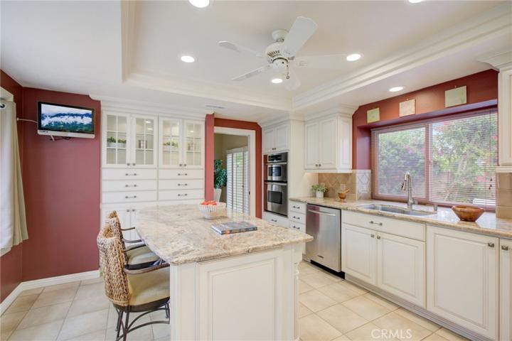 12 Cedarlake Unit 3, Irvine, California 92614