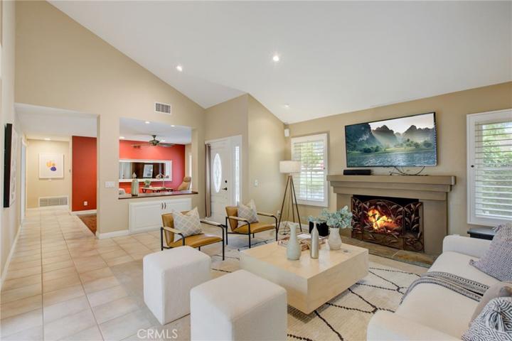 12 Cedarlake Unit 3, Irvine, California 92614