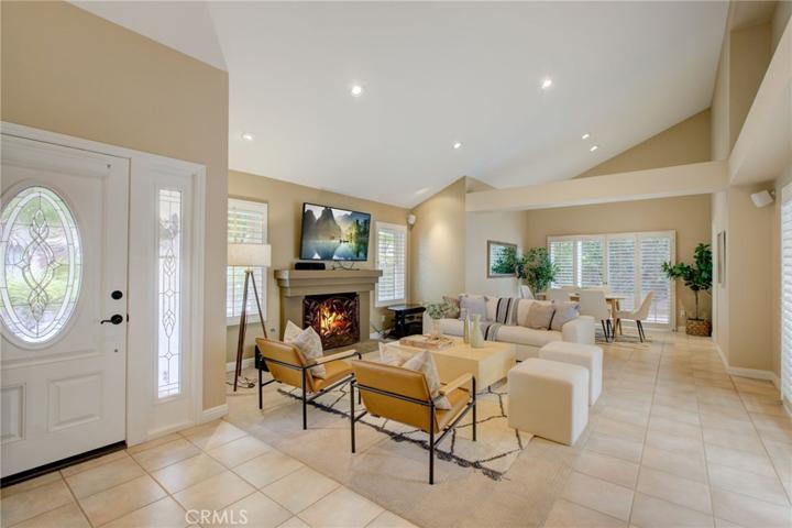 12 Cedarlake Unit 3, Irvine, California 92614