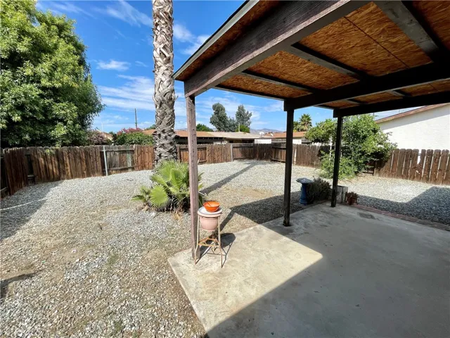 2024 Flores Street, Hemet, California 92545