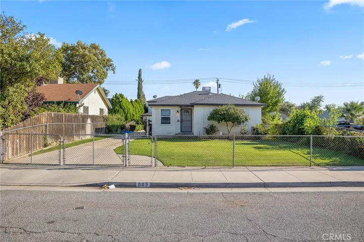605 Lincoln Avenue, Bakersfield, California 93308