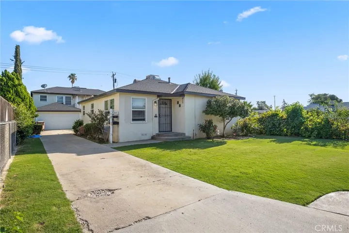 605 Lincoln Avenue, Bakersfield, California 93308