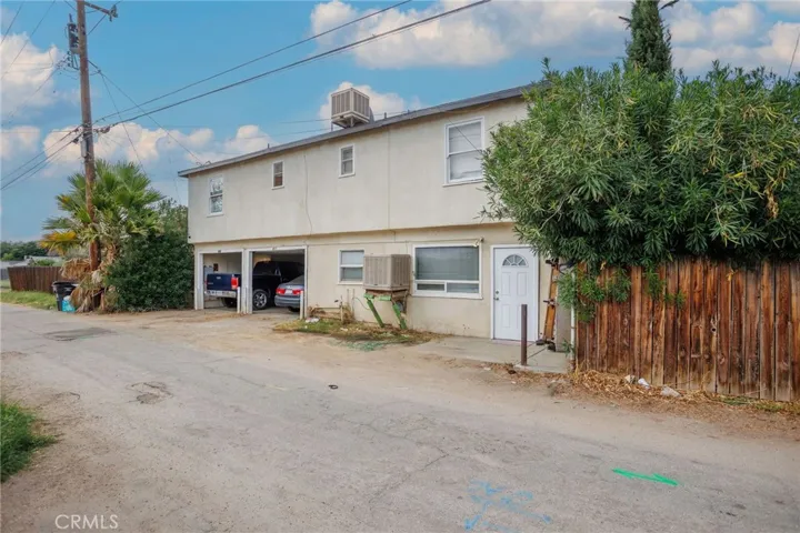 605 Lincoln Avenue, Bakersfield, California 93308