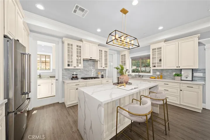 9855 Wendon Street, Temple City, California 91780