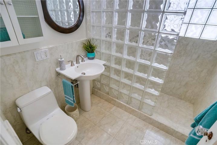 Walk in shower