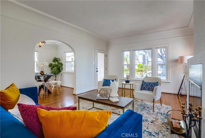 228 Granada Avenue, Long Beach, California 90803