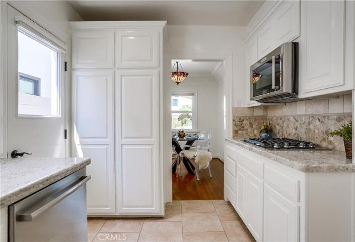 228 Granada Avenue, Long Beach, California 90803