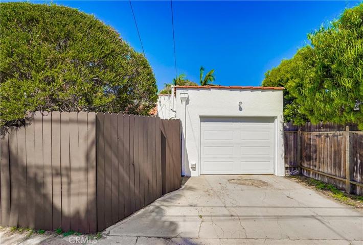 alley access to single car garage