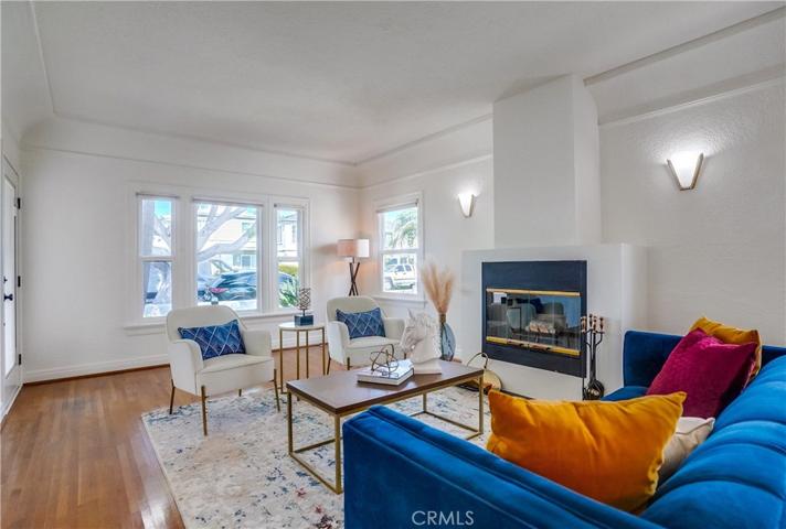 228 Granada Avenue, Long Beach, California 90803