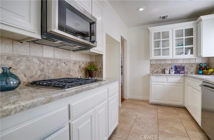 228 Granada Avenue, Long Beach, California 90803