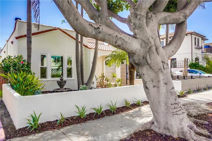 228 Granada Avenue, Long Beach, California 90803