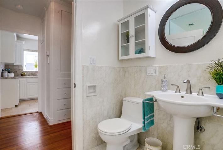 228 Granada Avenue, Long Beach, California 90803