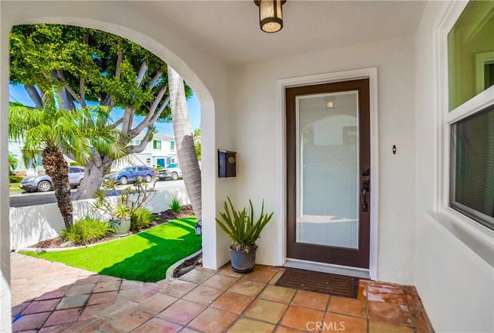 228 Granada Avenue, Long Beach, California 90803