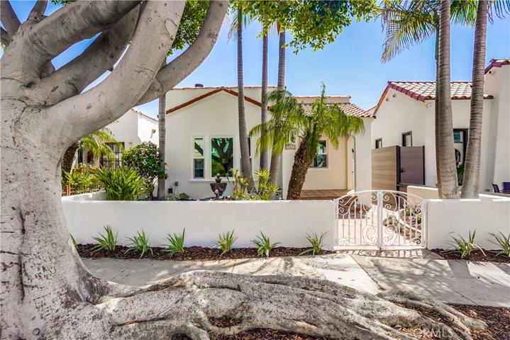 228 Granada Avenue, Long Beach, California 90803