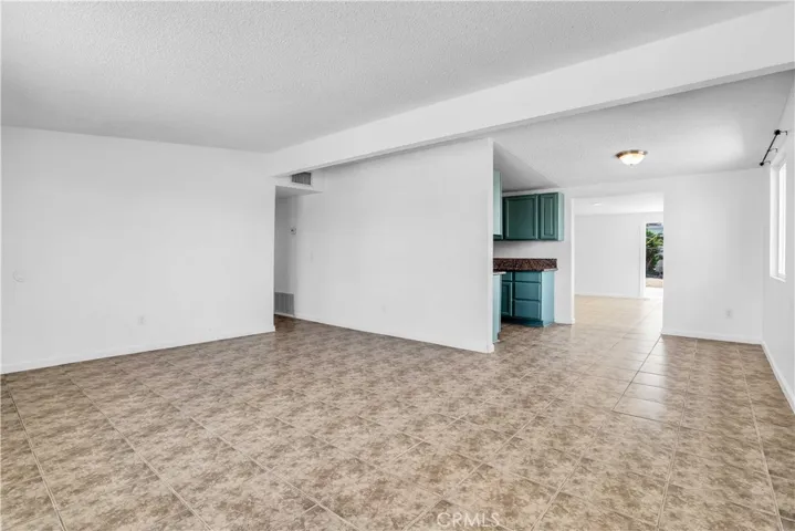 6942 Eucalyptus Avenue, 29 Palms, California 92277