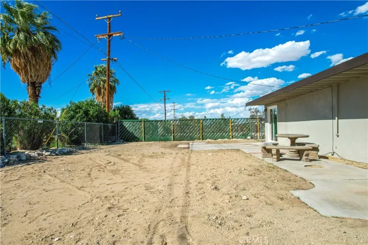 6942 Eucalyptus Avenue, 29 Palms, California 92277