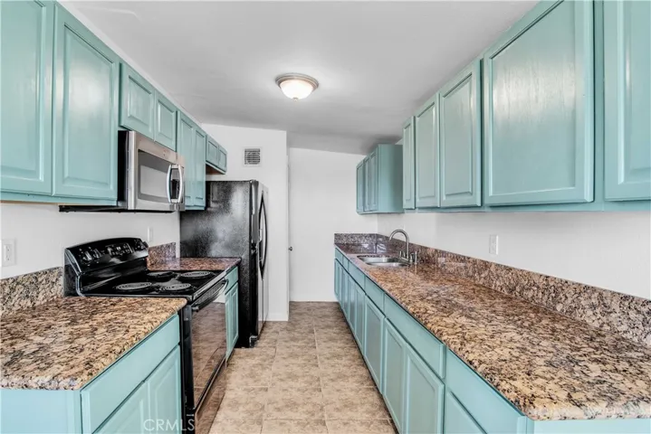 6942 Eucalyptus Avenue, 29 Palms, California 92277