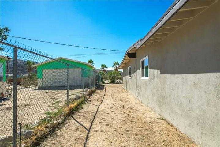 6942 Eucalyptus Avenue, 29 Palms, California 92277