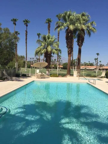 pooool