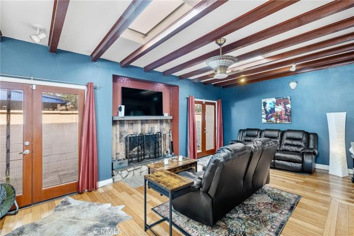 3001 San Francisco Avenue, Long Beach, California 90806