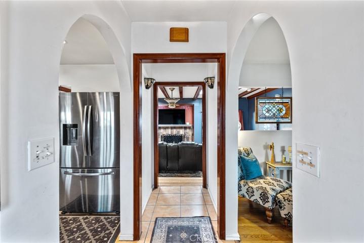 Lovely entry with arch doorways