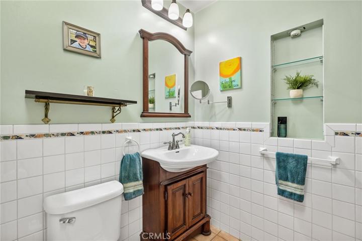 3001 San Francisco Avenue, Long Beach, California 90806